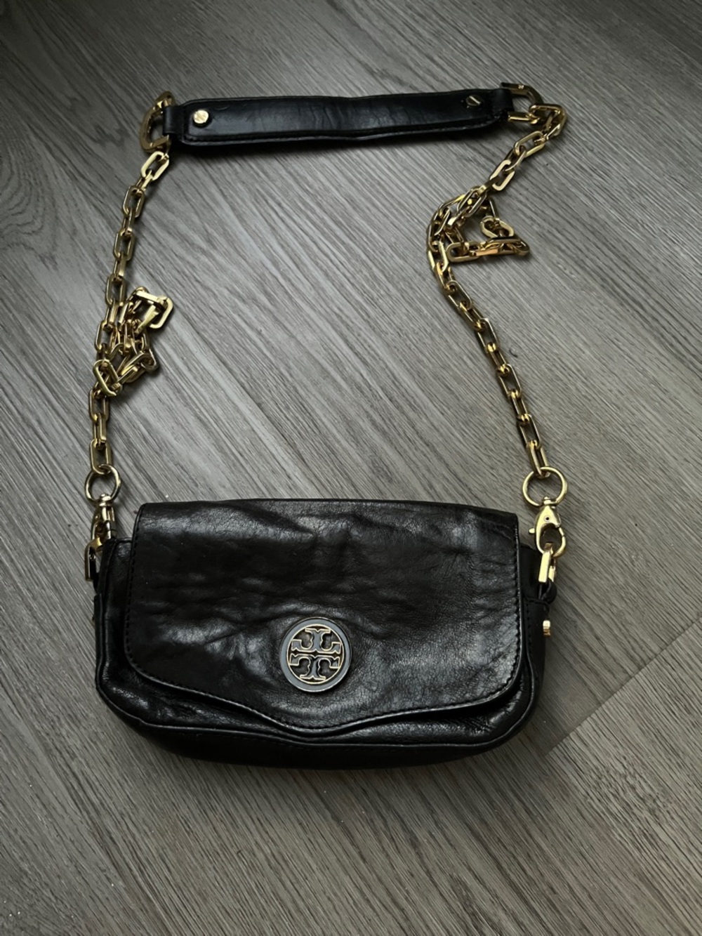 Tory Burch Robinson Mini Chain Black Leather Crossbody